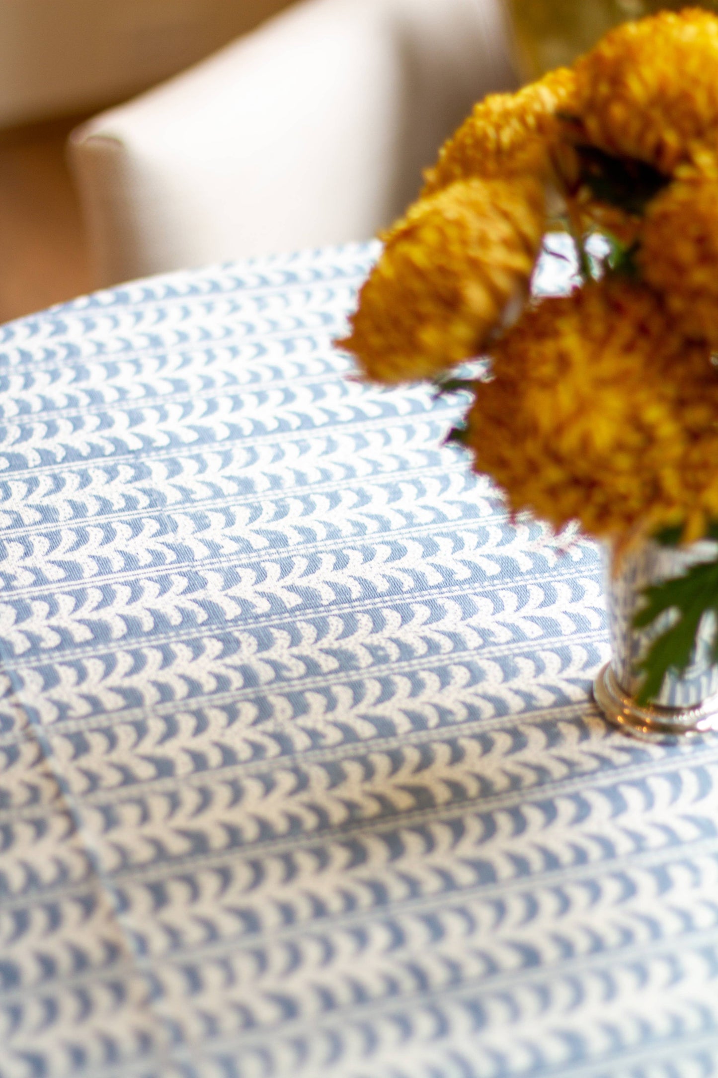 Endless Fleur Tablecloth in Dusty Blue