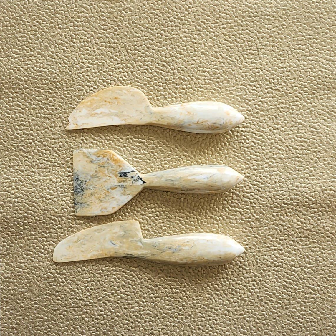 Cheese Knives 3-Piece Set - Resin Charcuterie Tool