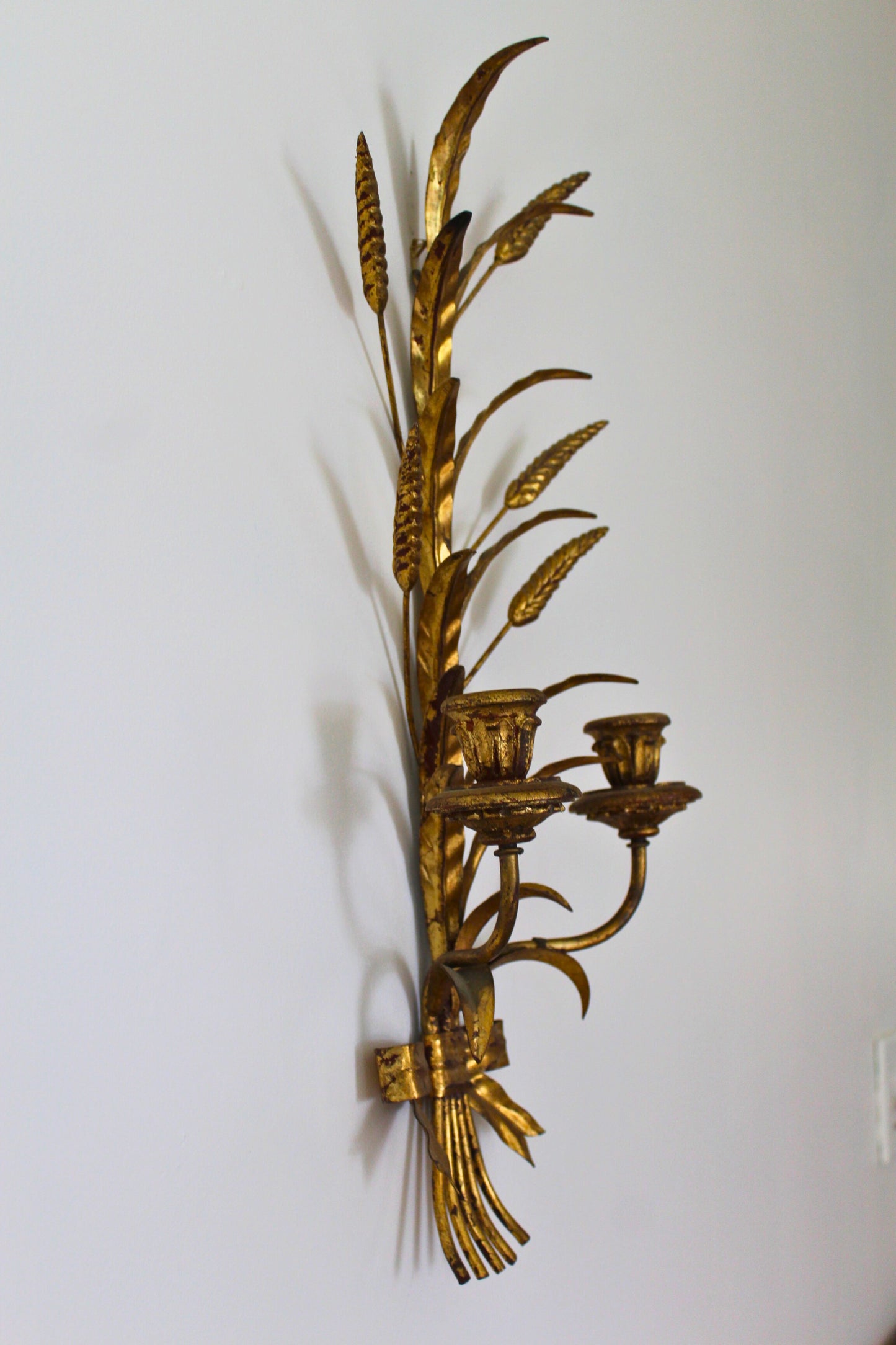 Pair of Vintage Italian Gilt Tole Florentine Sheaf of Wheat Sconces
